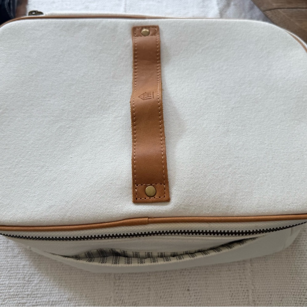 White Canvas Bag with Tan Accents